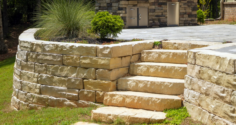 RETAINING WALL & STEPS